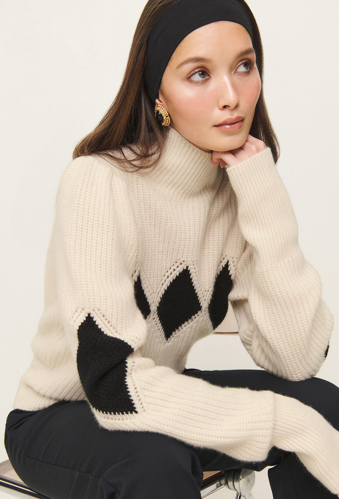 Shrimps x Reformation Diamond Cashmere Turtleneck - Cream/Black - Image 7